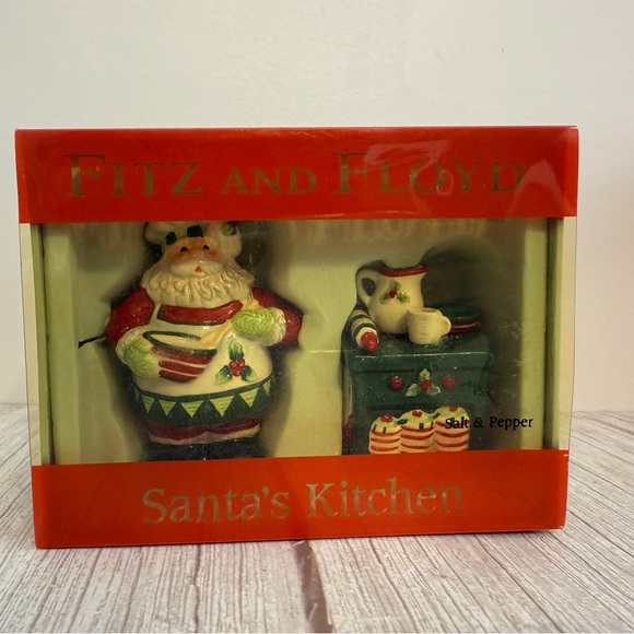 2005 Fitz And Floyd SANTA’S KITCHEN Ceramic Salt & Pepper Shakers NOT USED - Picture 10 of 15